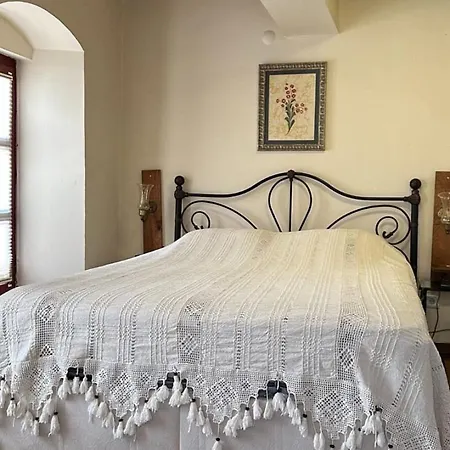 Chez Nebahat Boutique Pansiyon Ayvalı