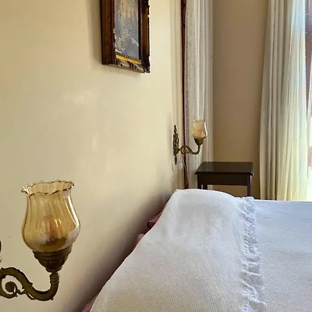 Habitación en casa particular Chez Nebahat Boutique *