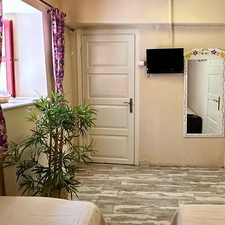 Chez Nebahat Boutique Δωμάτια σε οικογενειακή κατοικία