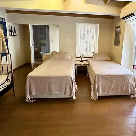 Chez Nebahat Boutique Ayvalı