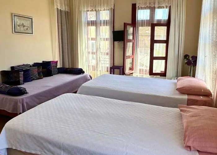 Chez Nebahat Boutique * Ayvalı